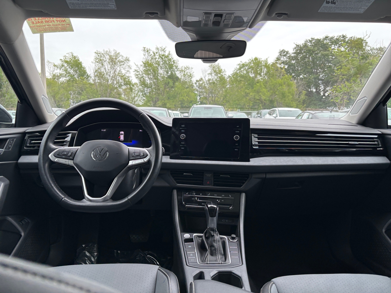 Thumbnail: 2025 Volkswagen Jetta - 3