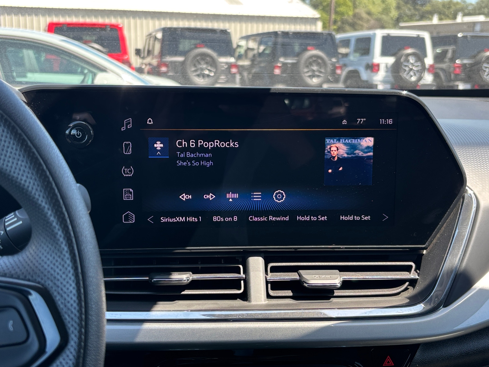 Thumbnail: 2025 Chevrolet Trax - 4