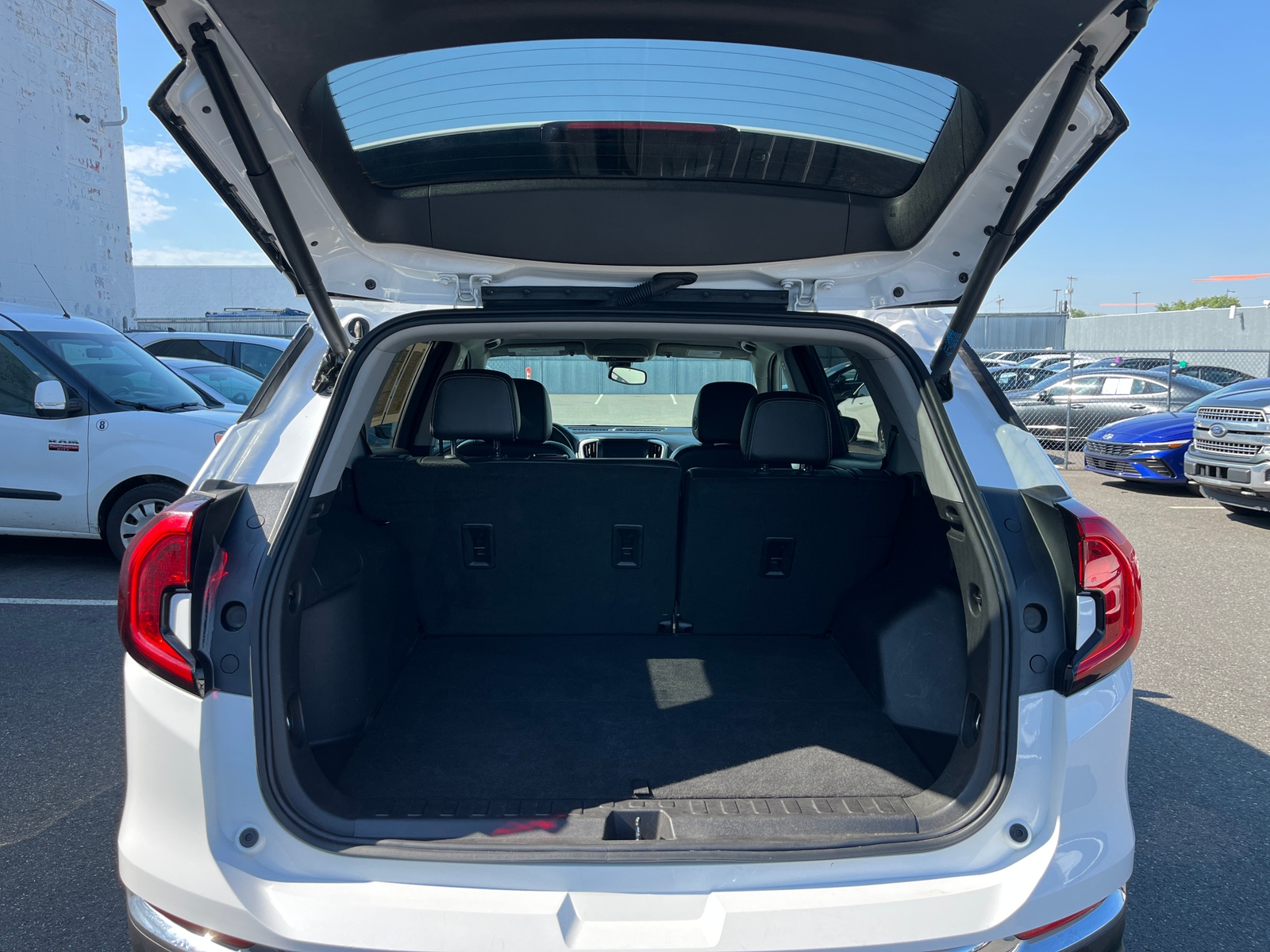 Thumbnail: 2024 GMC Terrain - 6