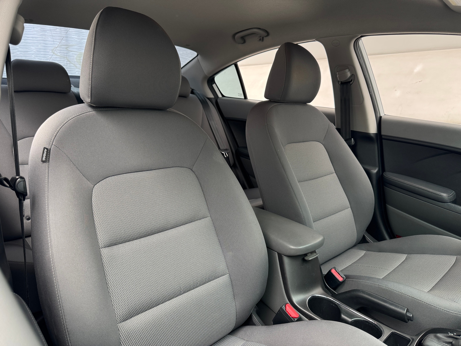 Thumbnail: 2017 Kia Forte - 2