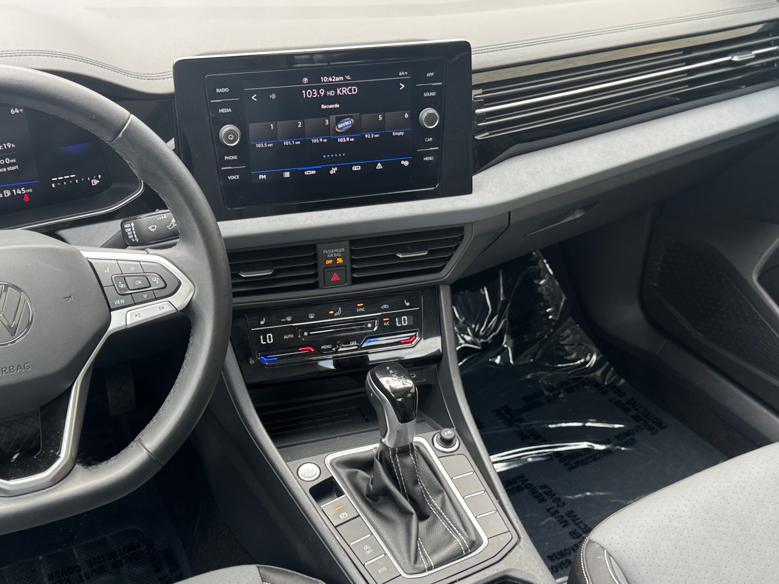 Thumbnail: 2025 Volkswagen Jetta - 4