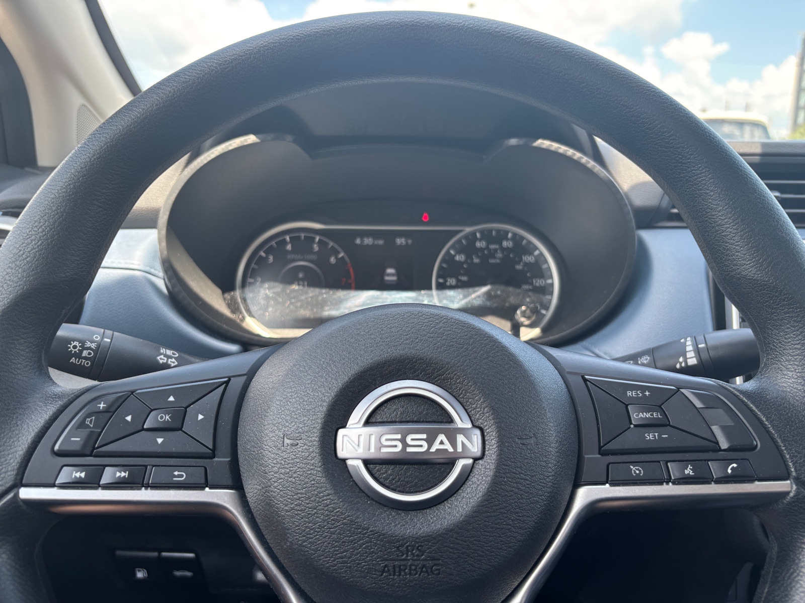 Thumbnail: 2025 Nissan Versa - 5