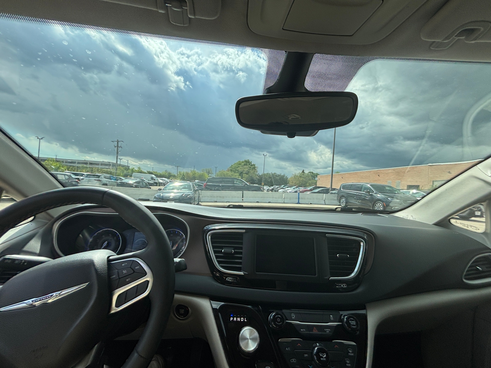 Thumbnail: 2023 Chrysler Voyager - 3