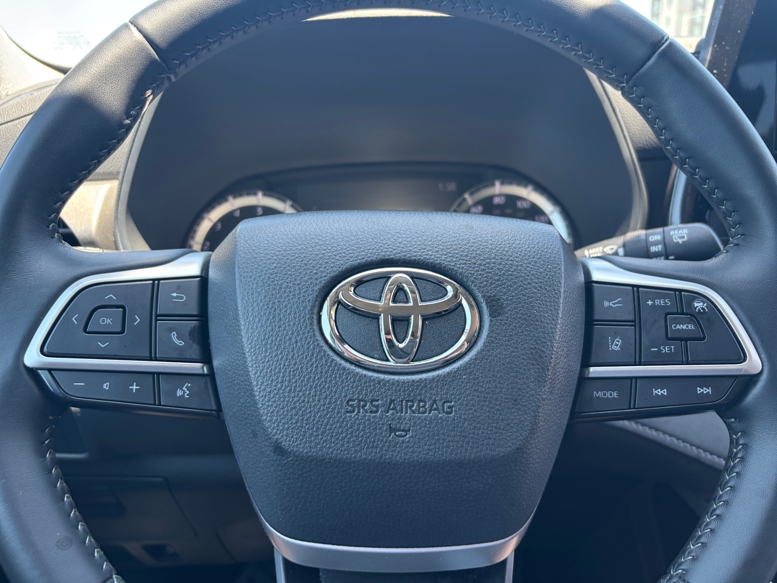 Thumbnail: 2025 Toyota Highlander - 5