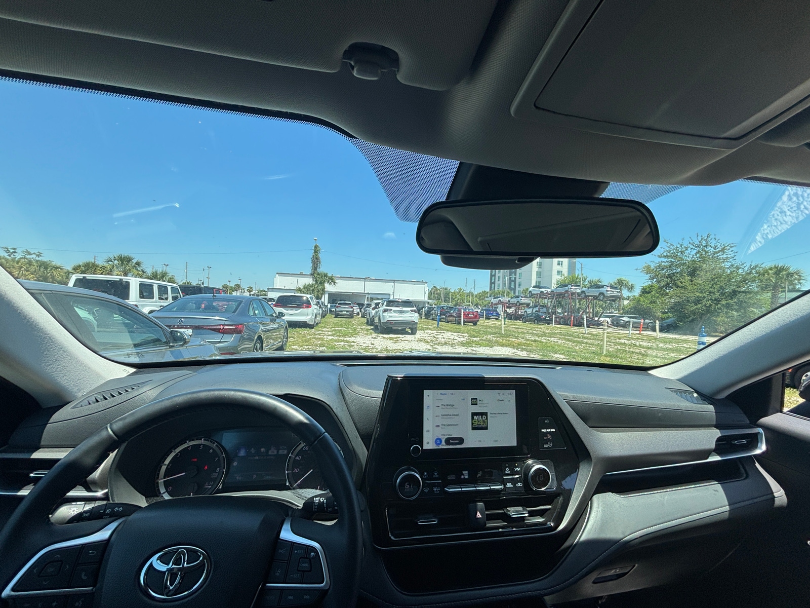 Thumbnail: 2025 Toyota Highlander - 3