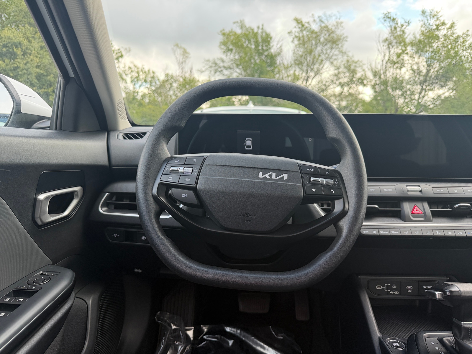 Thumbnail: 2025 Kia K4 - 5
