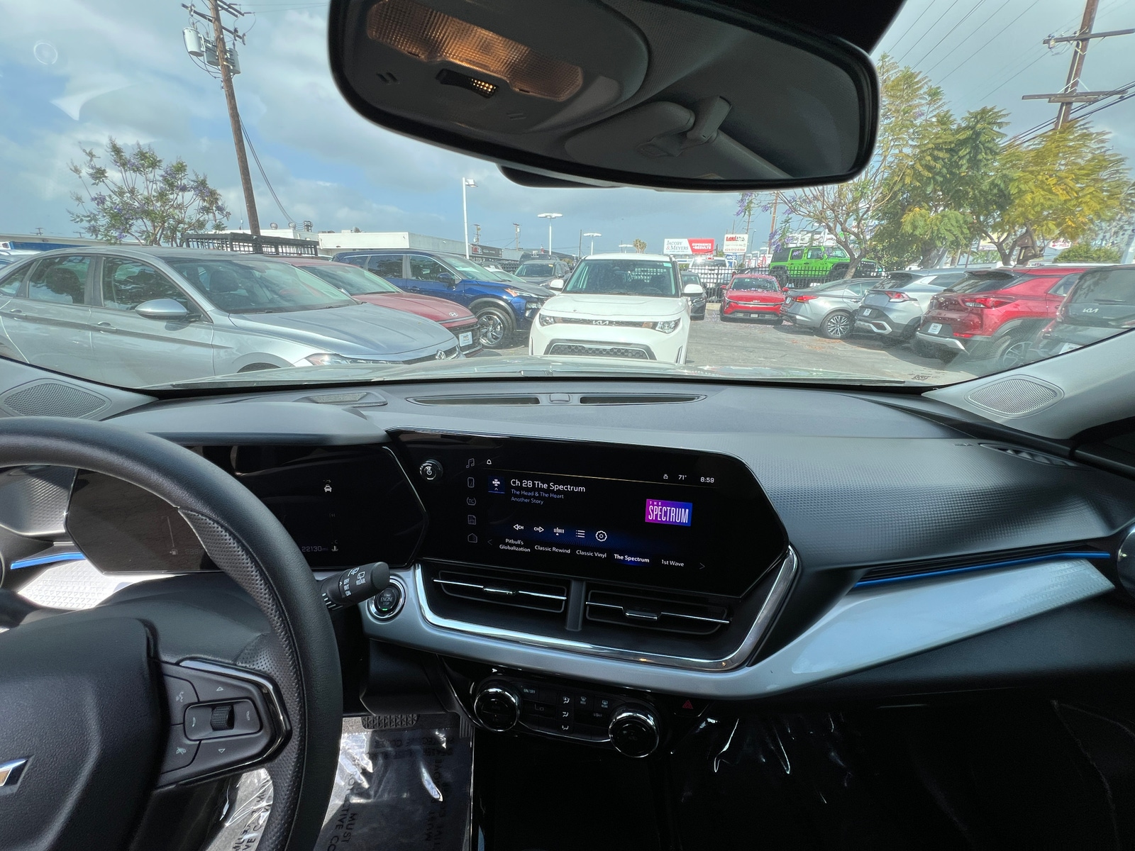 Thumbnail: 2025 Chevrolet Trax - 3