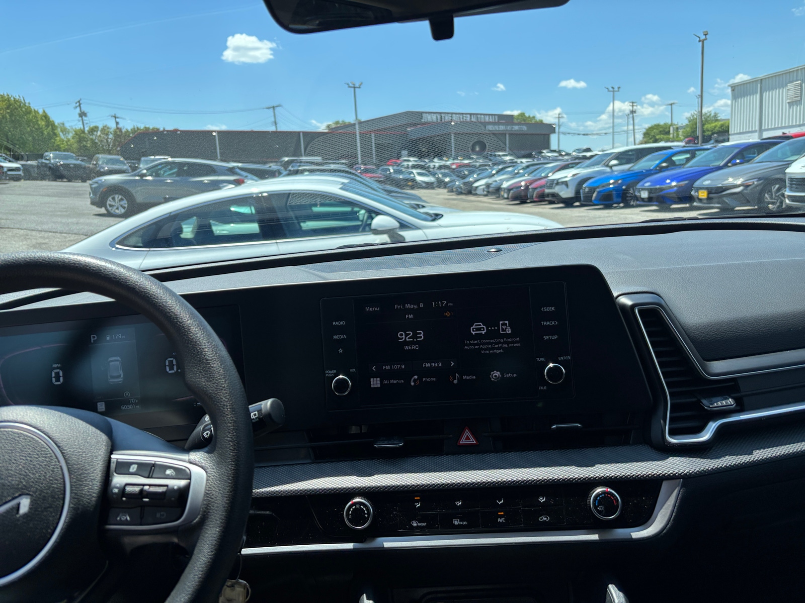 Thumbnail: 2024 Kia Sportage - 3