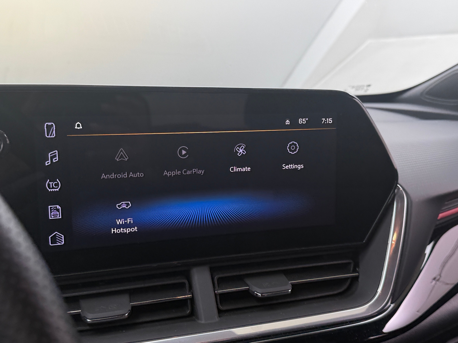 Thumbnail: 2024 Chevrolet Trax - 3