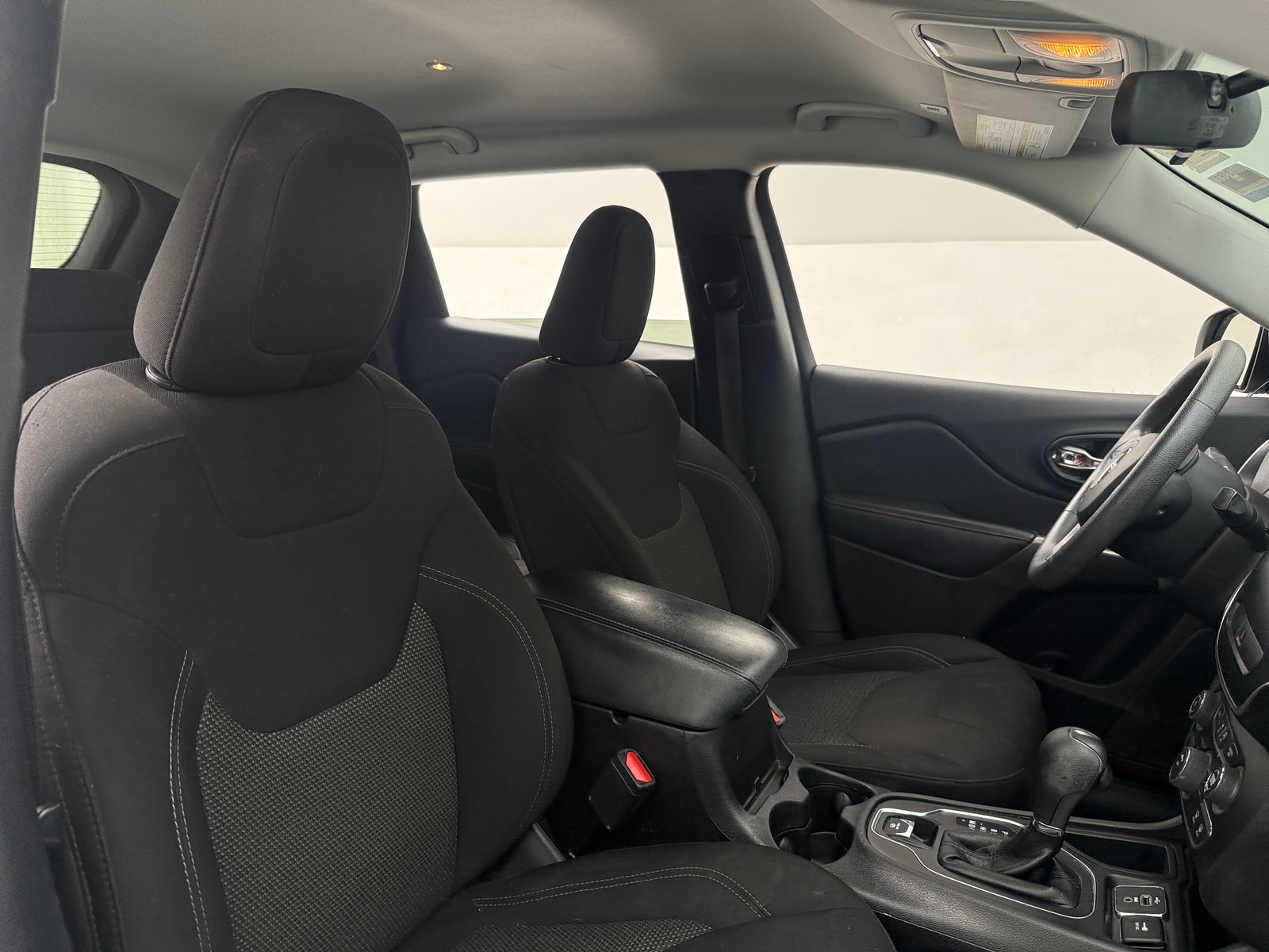 Thumbnail: 2019 Jeep Cherokee - 2