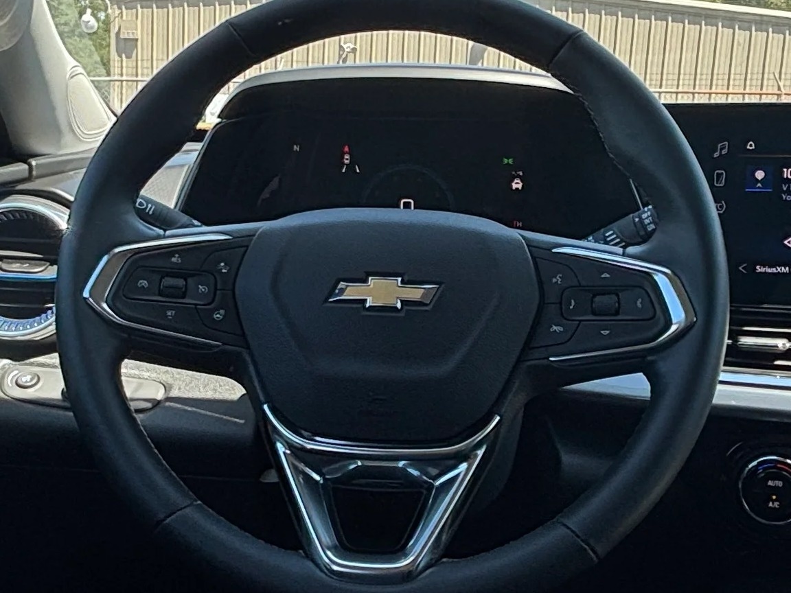 Thumbnail: 2025 Chevrolet Trax - 5