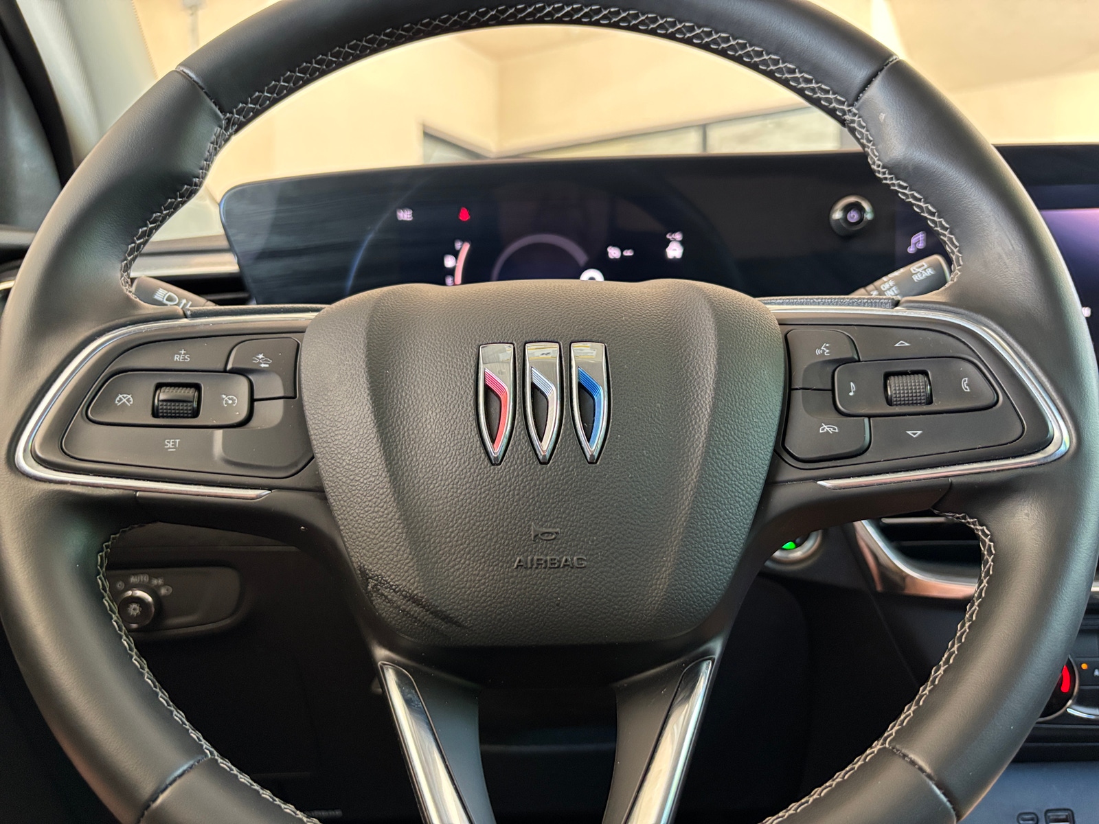 Thumbnail: 2025 Buick Encore GX - 5