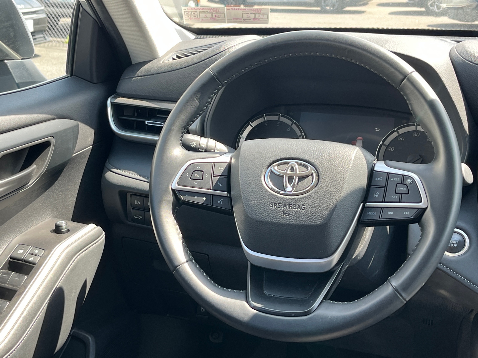 Thumbnail: 2025 Toyota Highlander - 5
