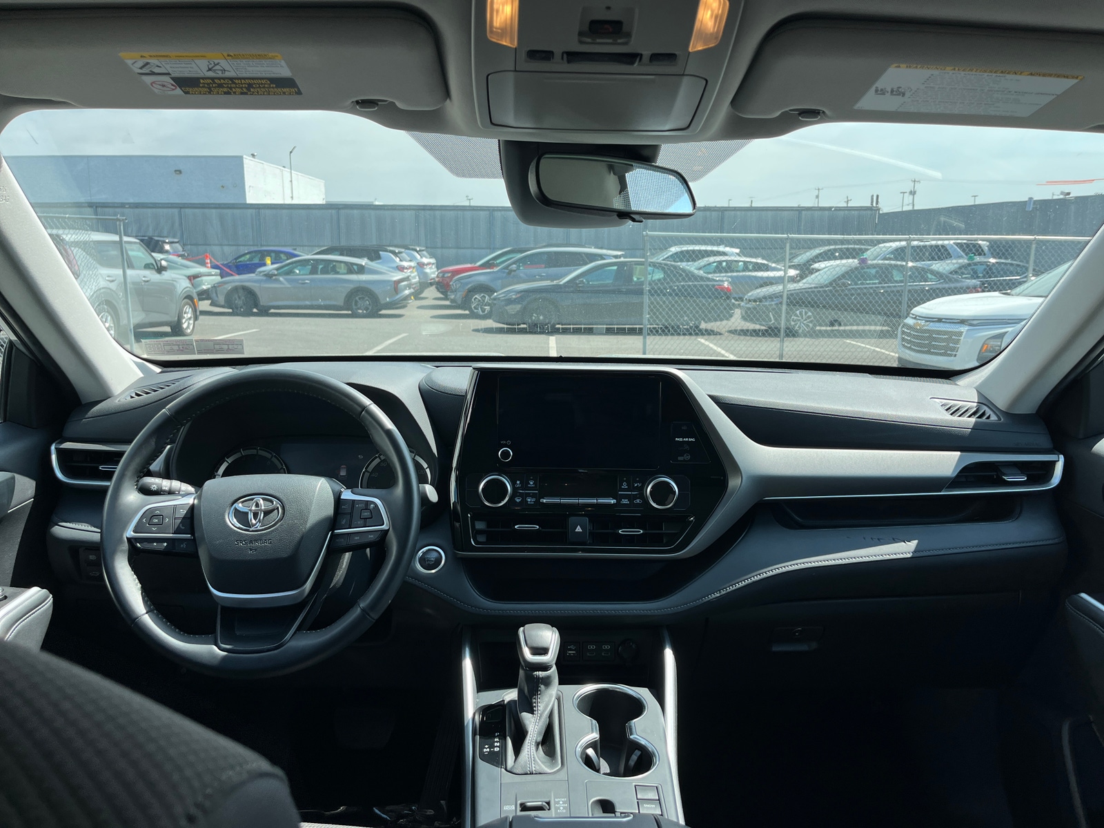 Thumbnail: 2025 Toyota Highlander - 3