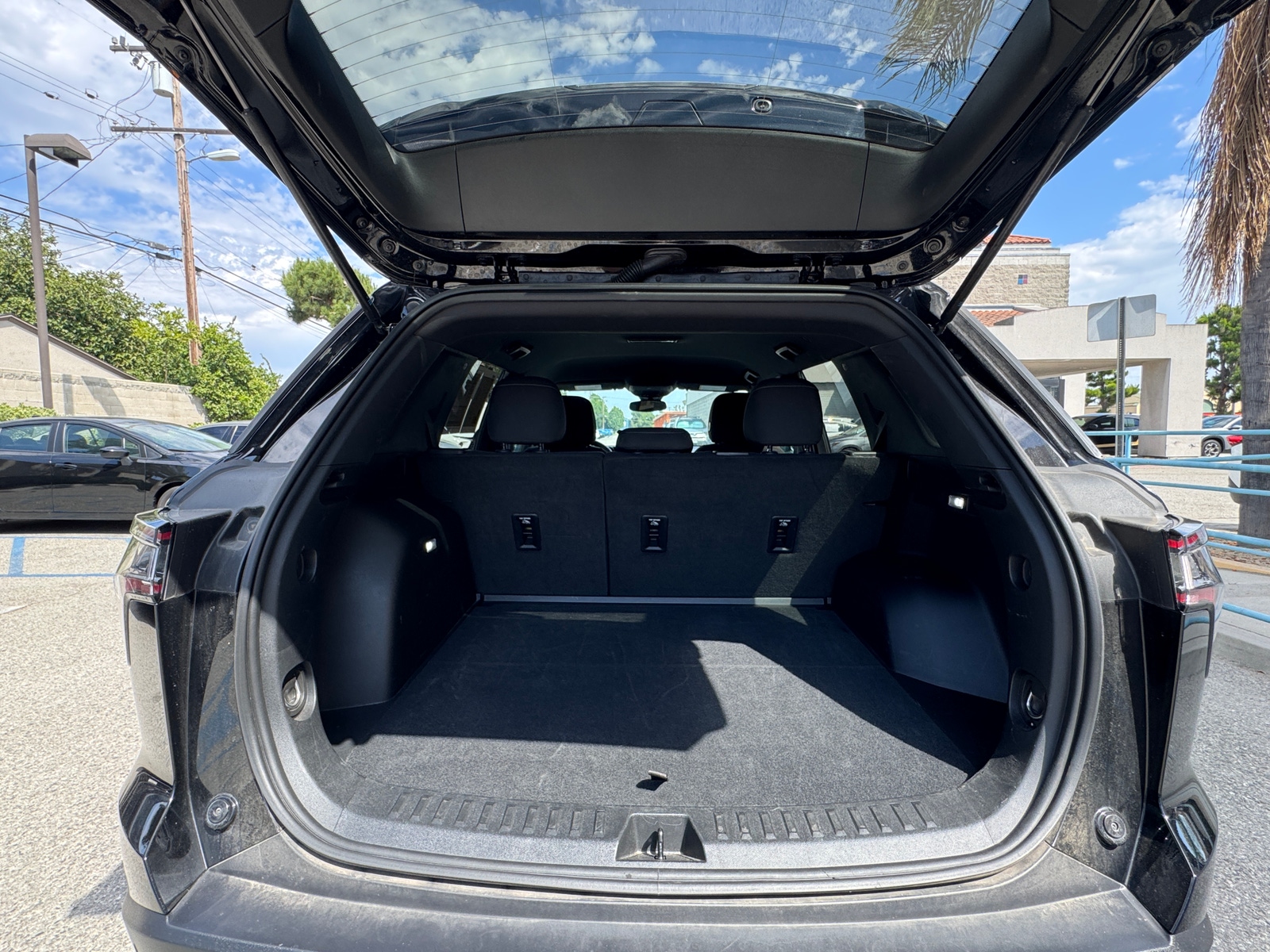 Thumbnail: 2025 Chevrolet Equinox - 6
