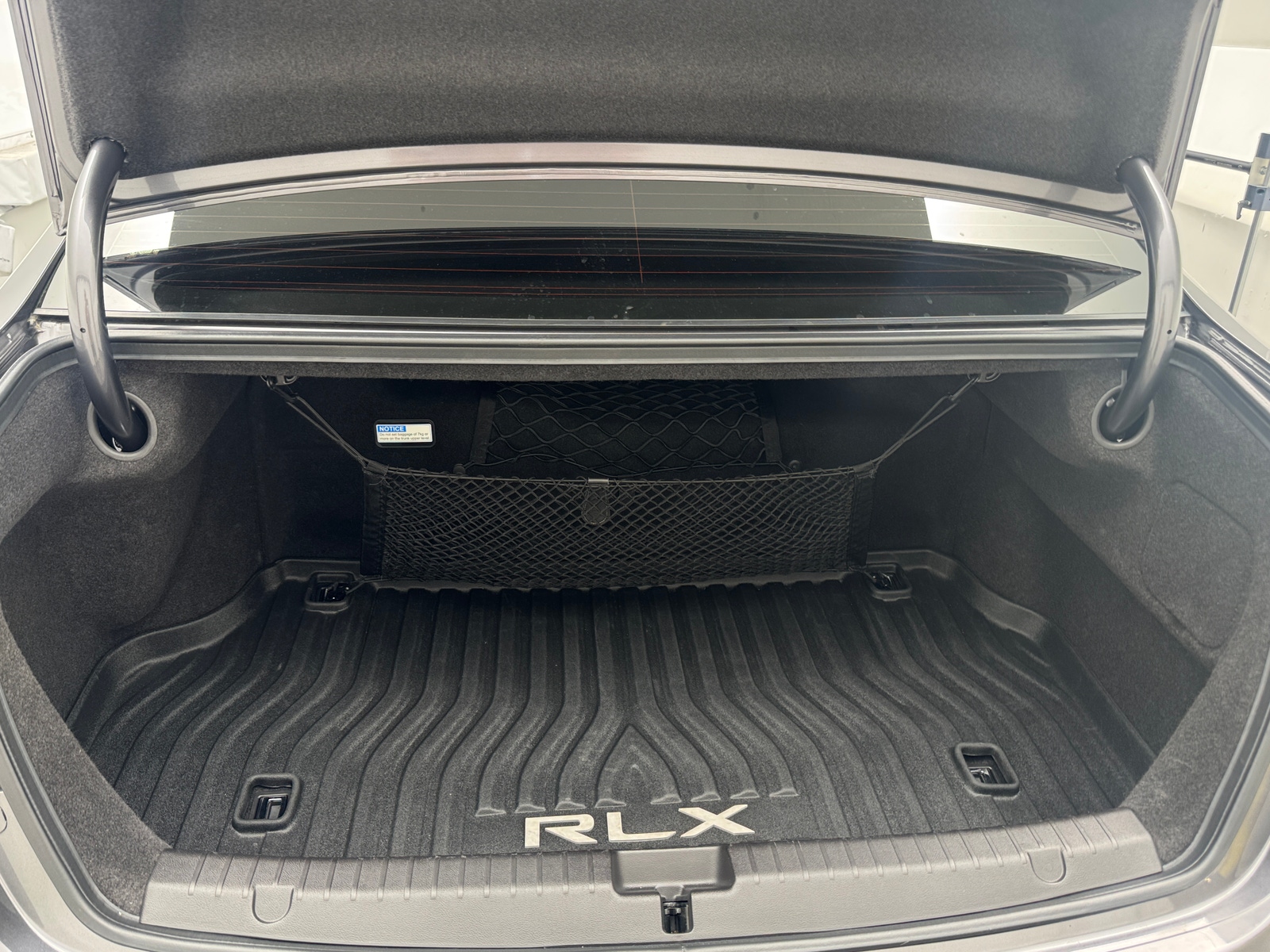 Thumbnail: 2019 Acura RLX - 6