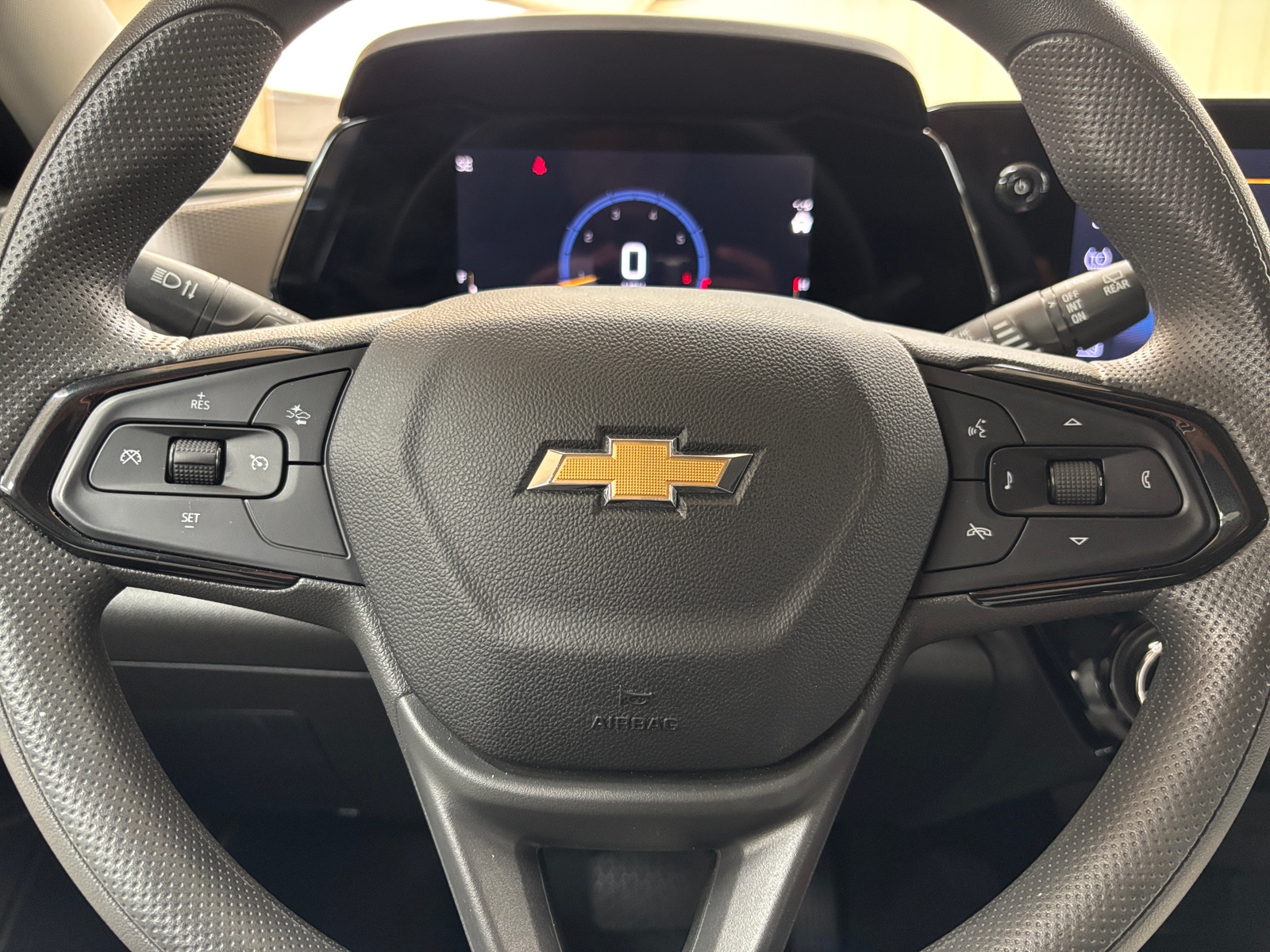 Thumbnail: 2025 Chevrolet Trax - 5