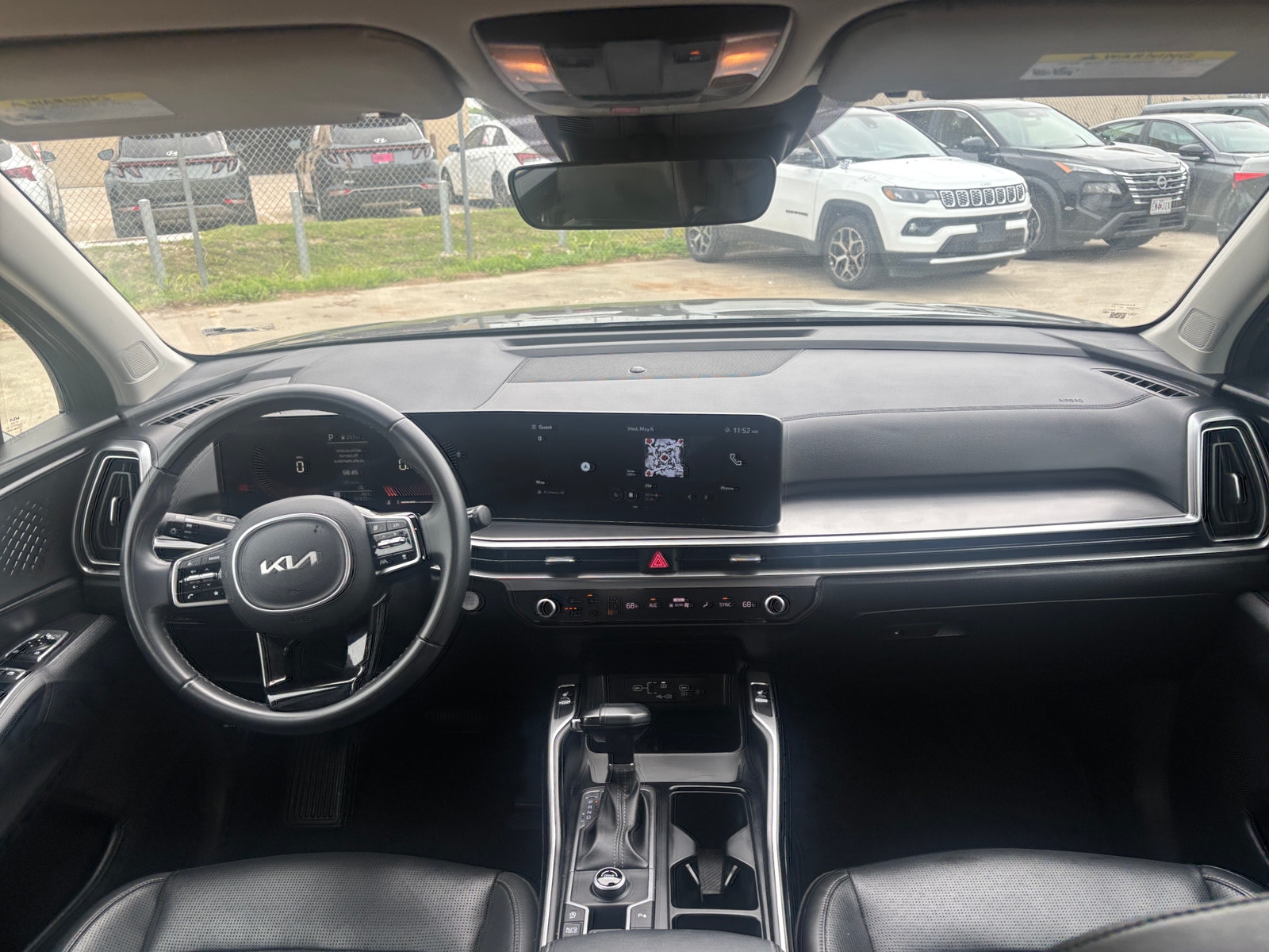 Thumbnail: 2024 Kia Sorento - 2