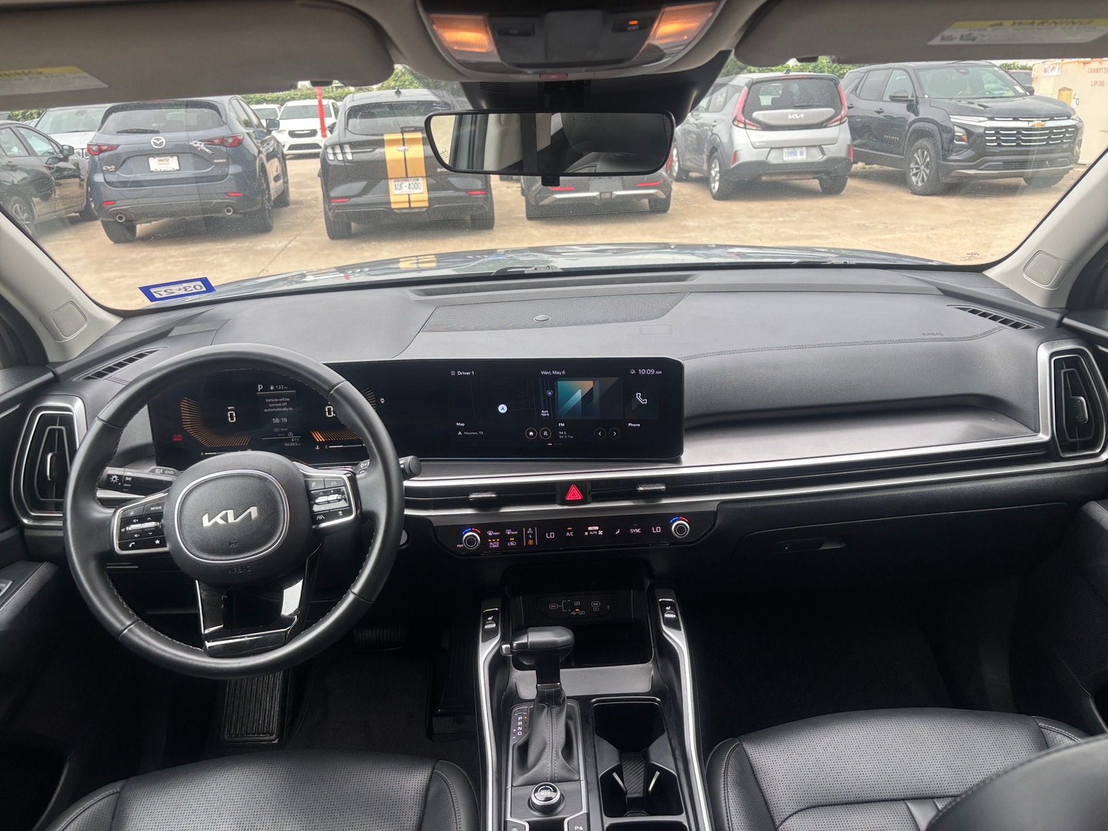 Thumbnail: 2024 Kia Sorento - 3