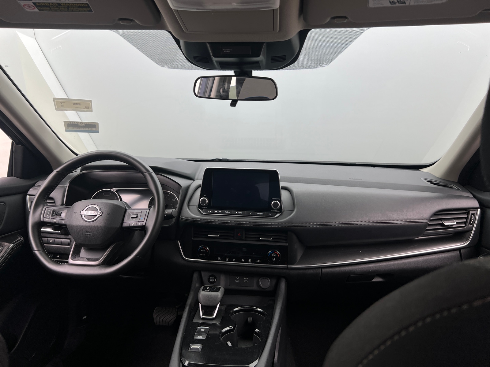 Thumbnail: 2025 Nissan Rogue - 3