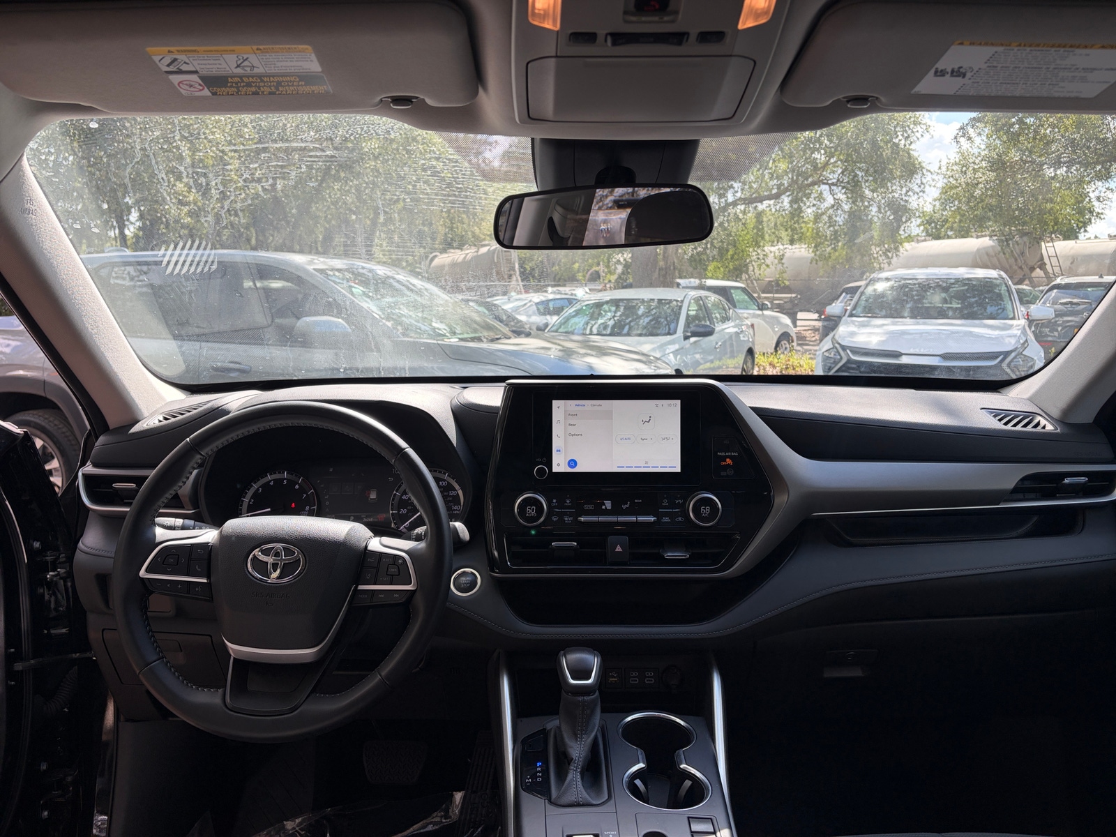Thumbnail: 2025 Toyota Highlander - 2