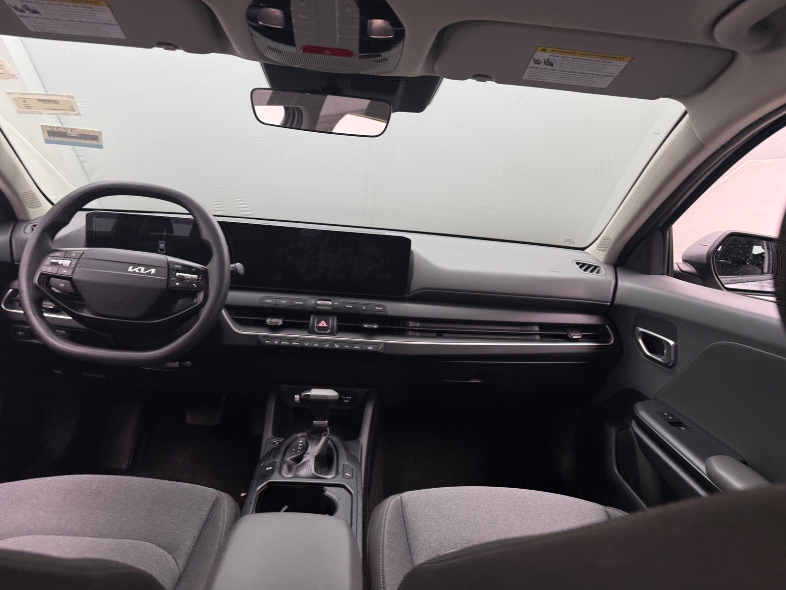 Thumbnail: 2025 Kia K4 - 3