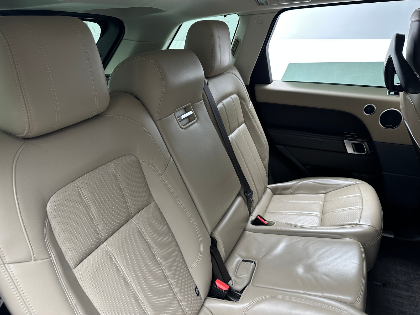 Thumbnail: 2020 Land Rover Range Rover Sport - 5