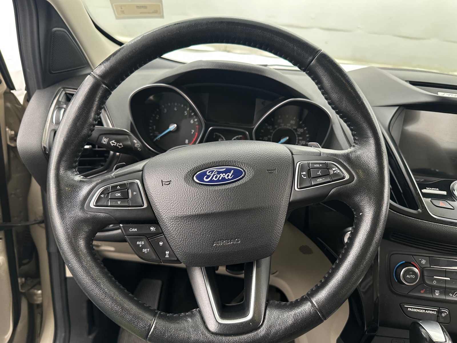Thumbnail: 2017 Ford Escape - 4