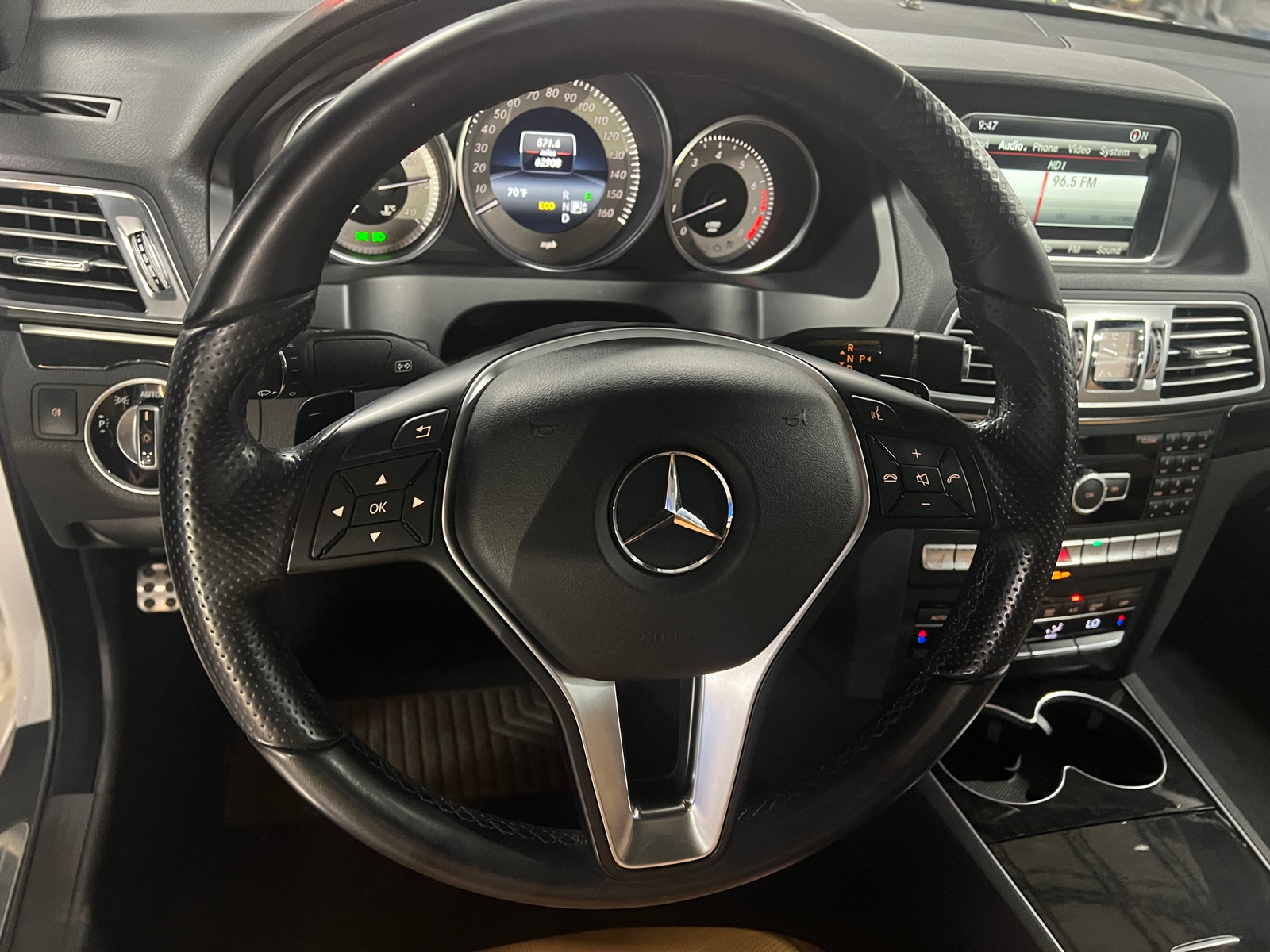 Thumbnail: 2014 Mercedes-Benz E-Class - 3