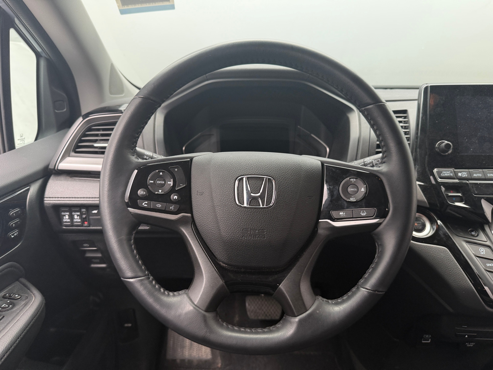Thumbnail: 2023 Honda Odyssey - 4