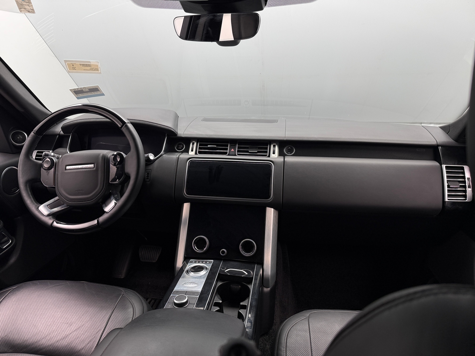 Thumbnail: 2019 Land Rover Range Rover - 2
