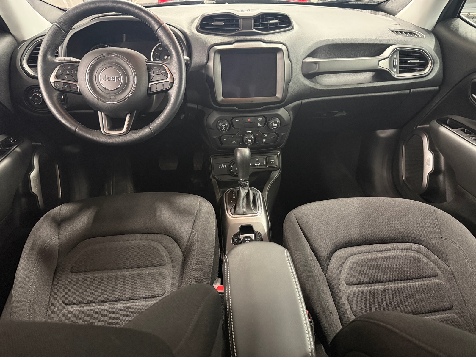 Thumbnail: 2022 Jeep Renegade - 3