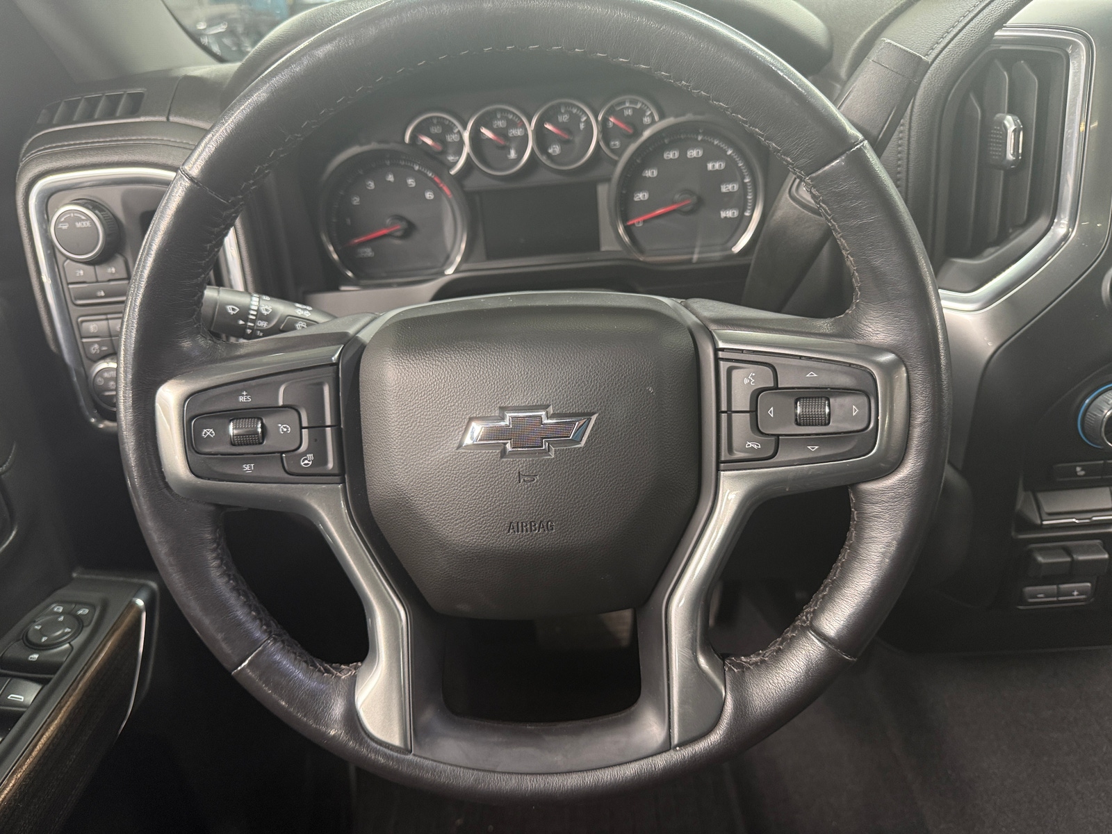 Thumbnail: 2023 Chevrolet Silverado 2500 - 5