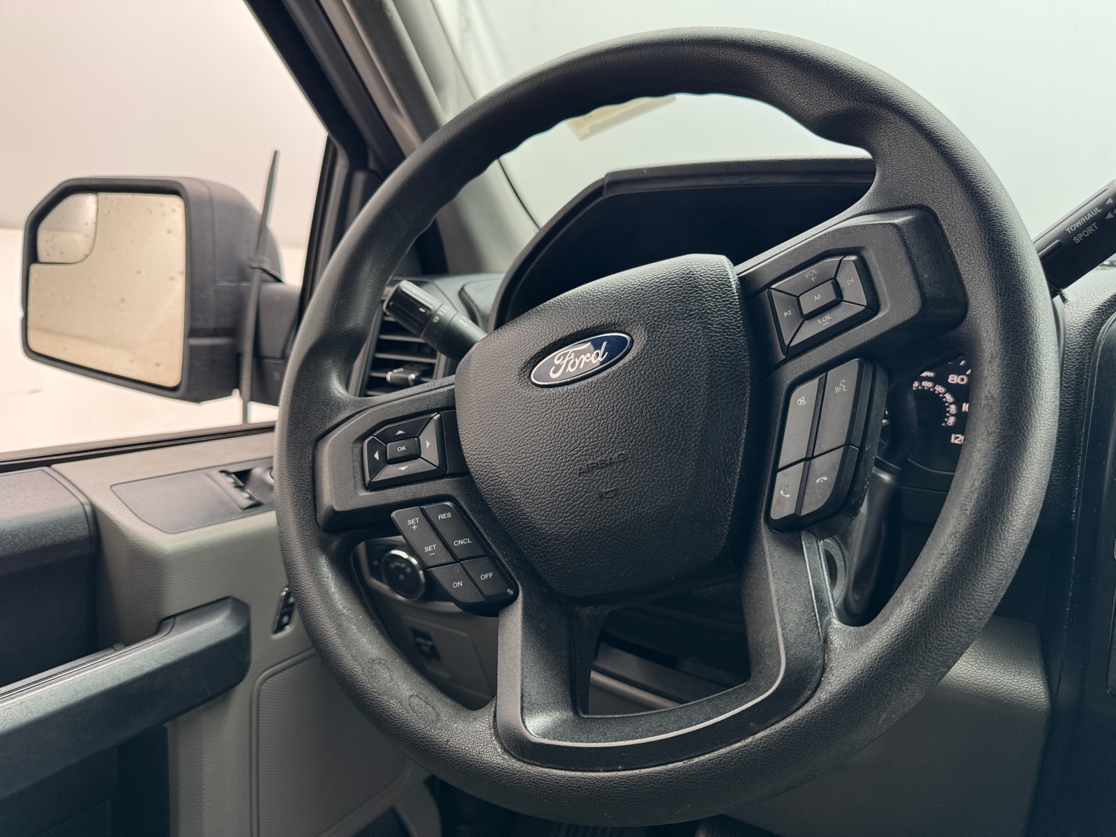 Thumbnail: 2016 Ford Econoline - 5
