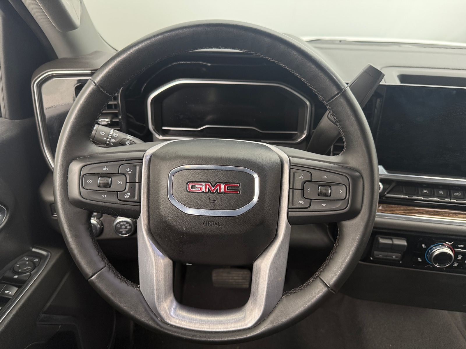 Thumbnail: 2024 GMC Sierra 1500 - 5