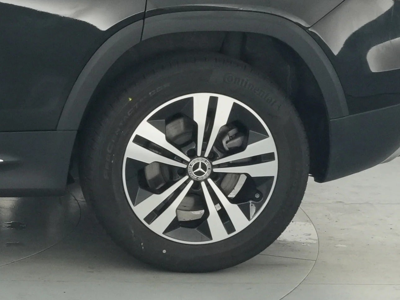2025 Mercedes-Benz GLB Base - Photo 17