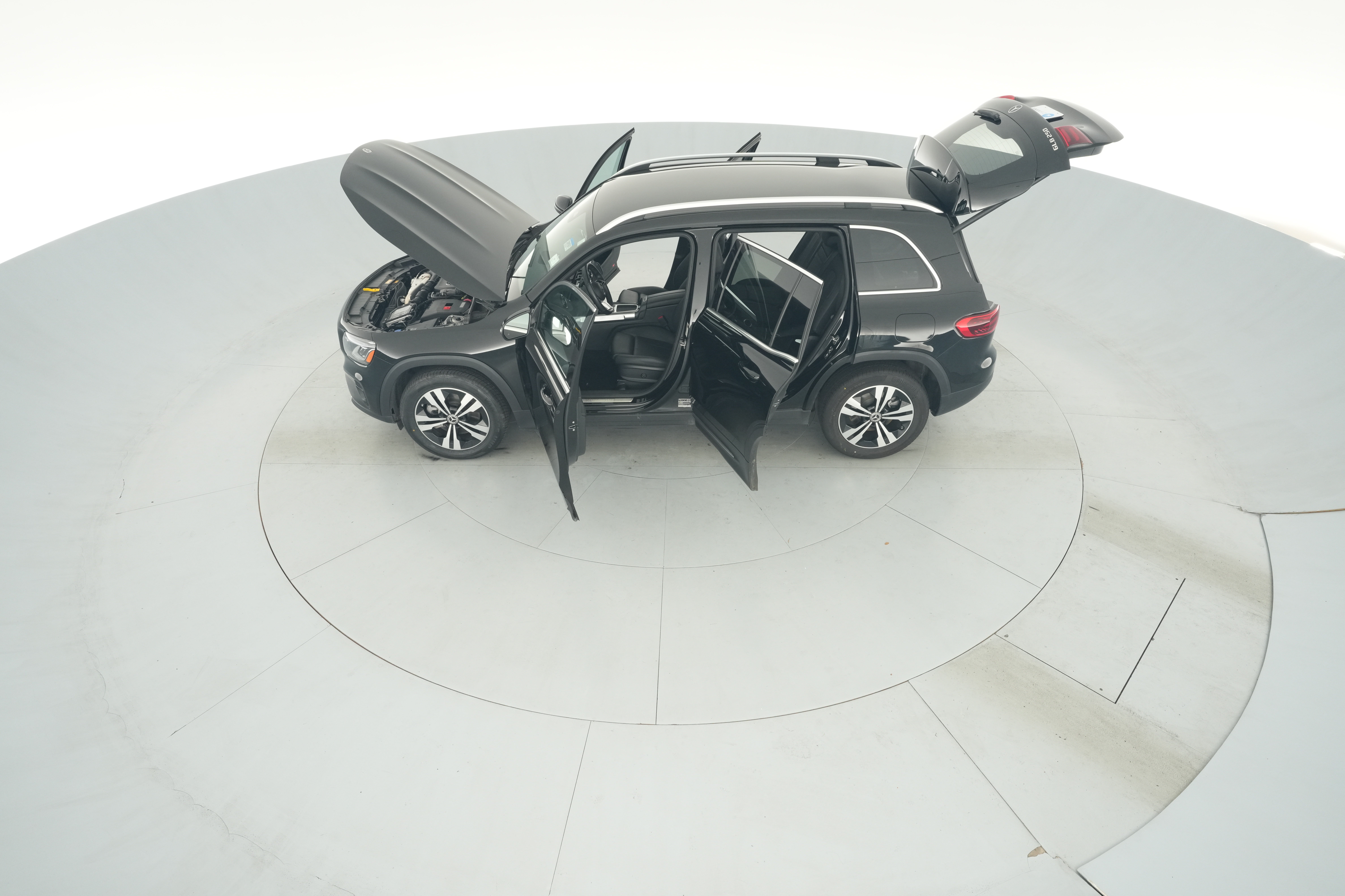 2025 Mercedes-Benz GLB Base - Photo 30