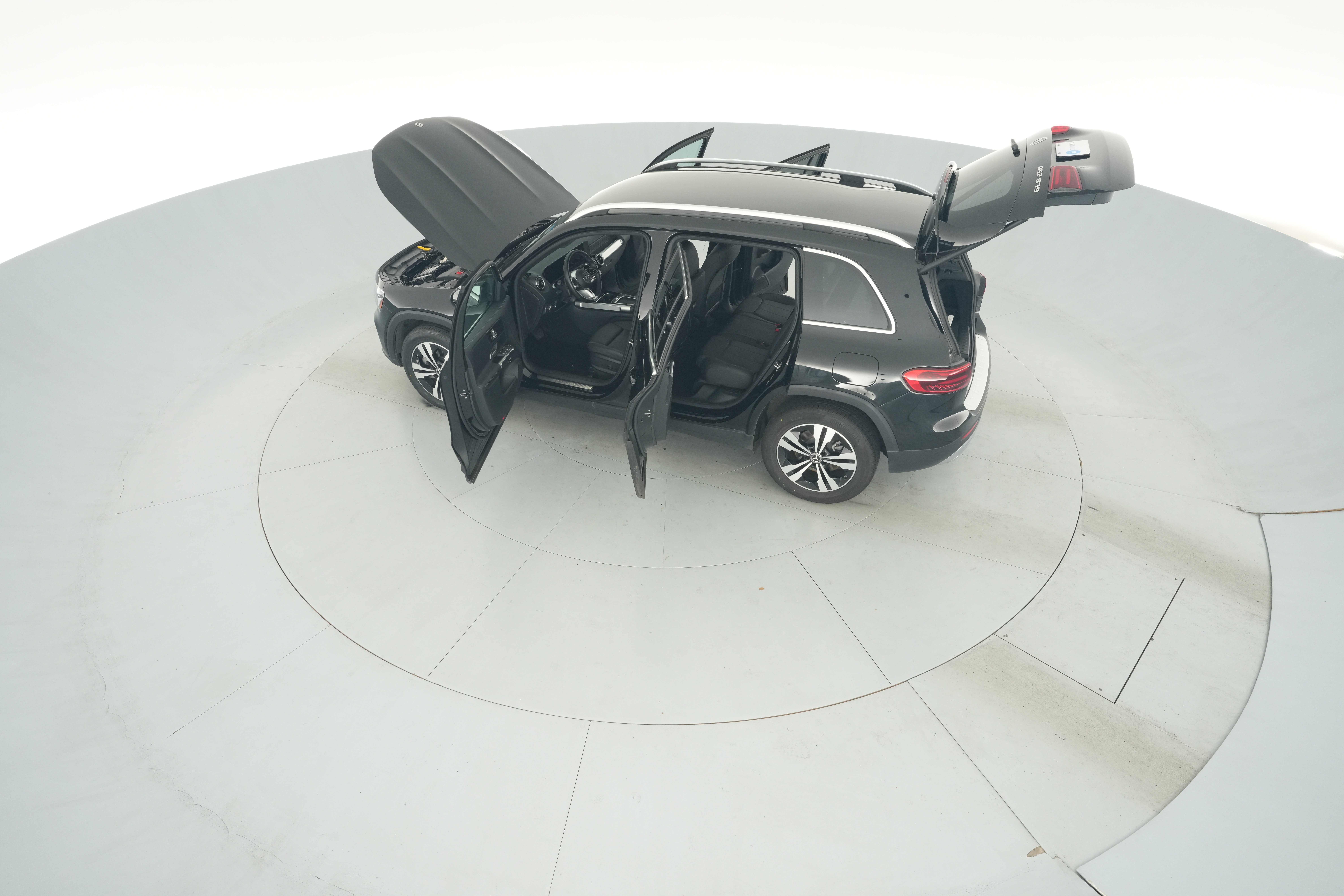 2025 Mercedes-Benz GLB Base - Photo 31