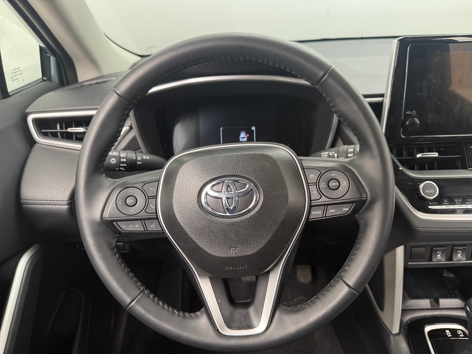 Thumbnail: 2025 Toyota Corolla Cross - 4
