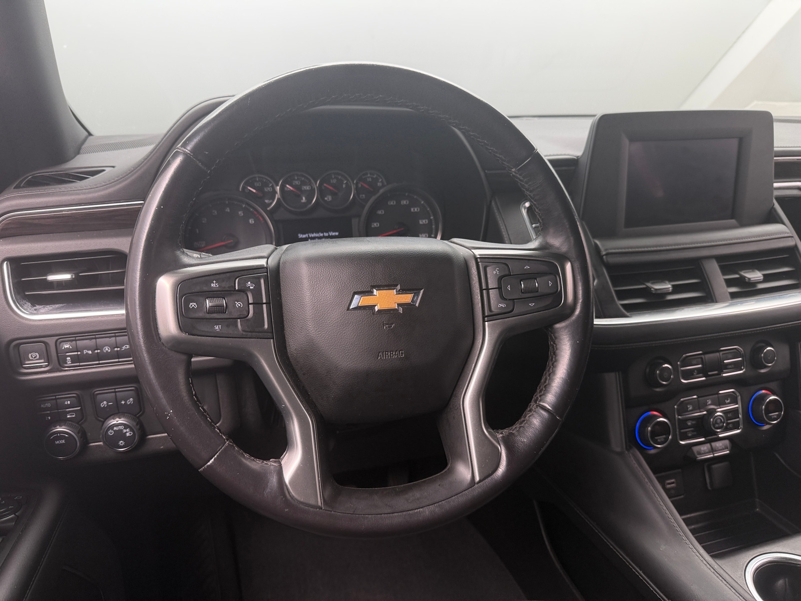 Thumbnail: 2022 Chevrolet Tahoe - 5