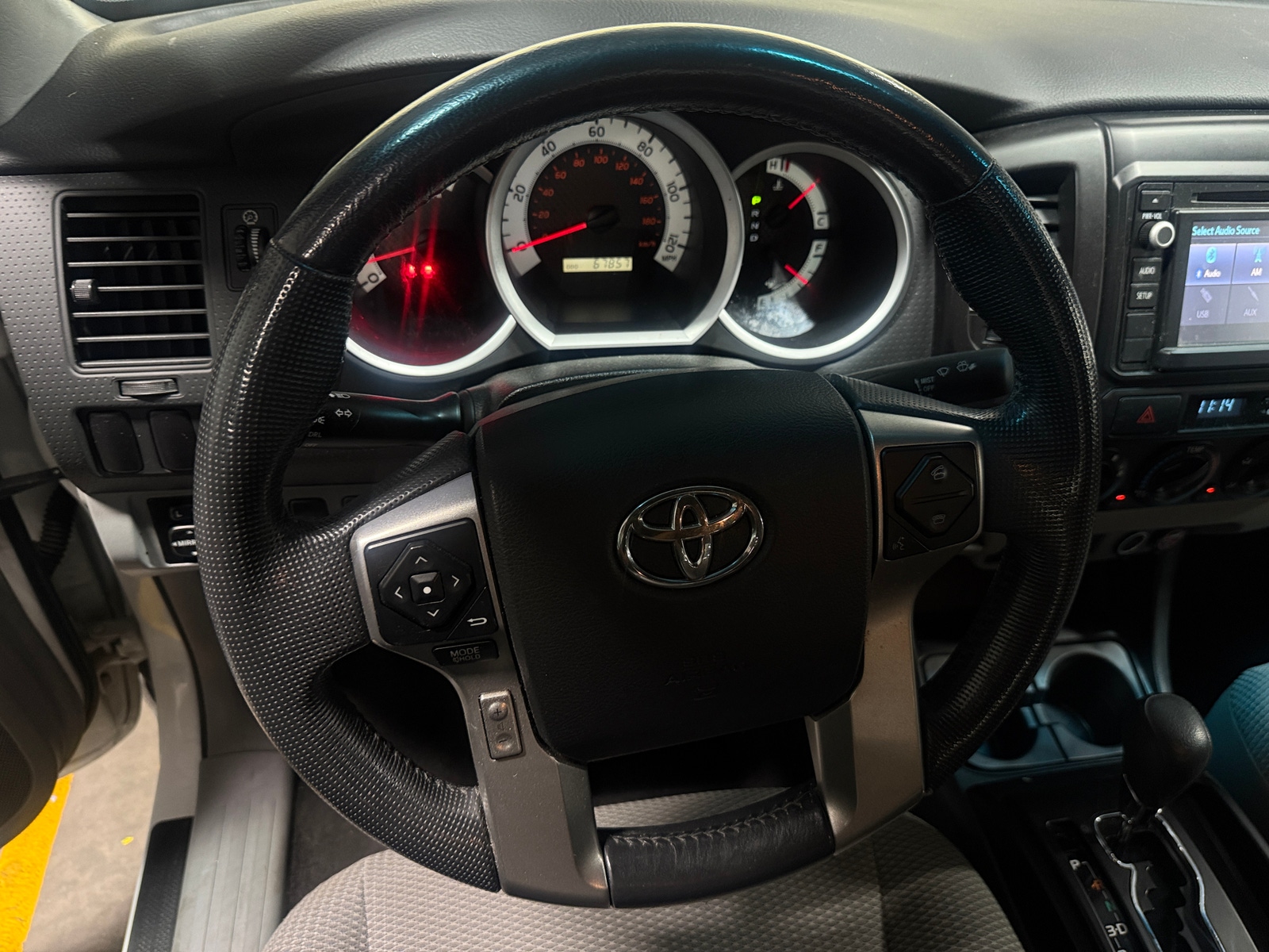 Thumbnail: 2014 Toyota Tacoma - 5