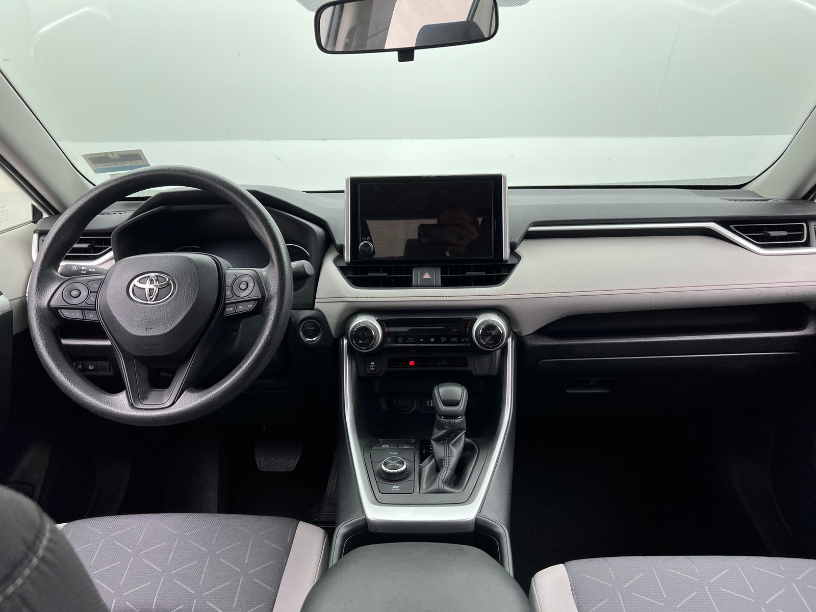Thumbnail: 2025 Toyota RAV4 - 3