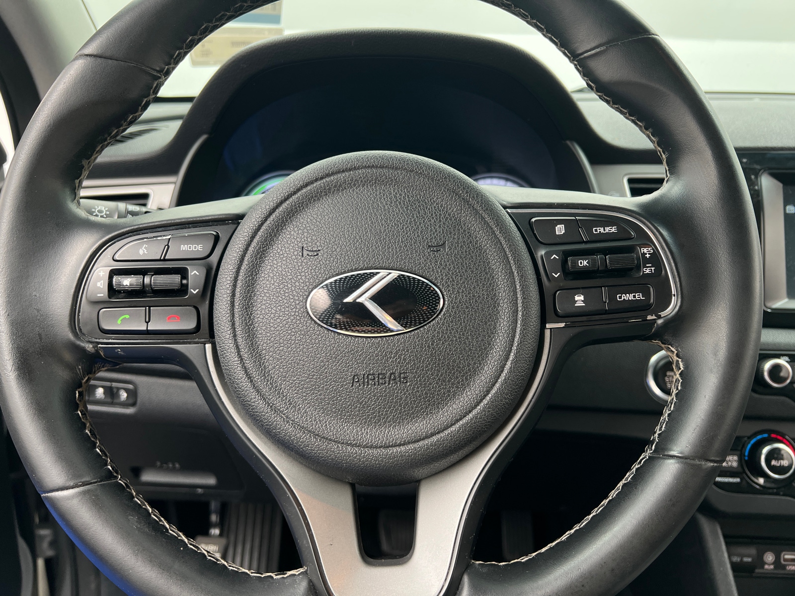 Thumbnail: 2019 Kia Niro - 5