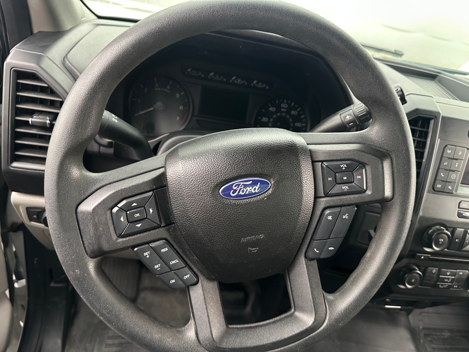 Thumbnail: 2018 Ford Econoline - 5