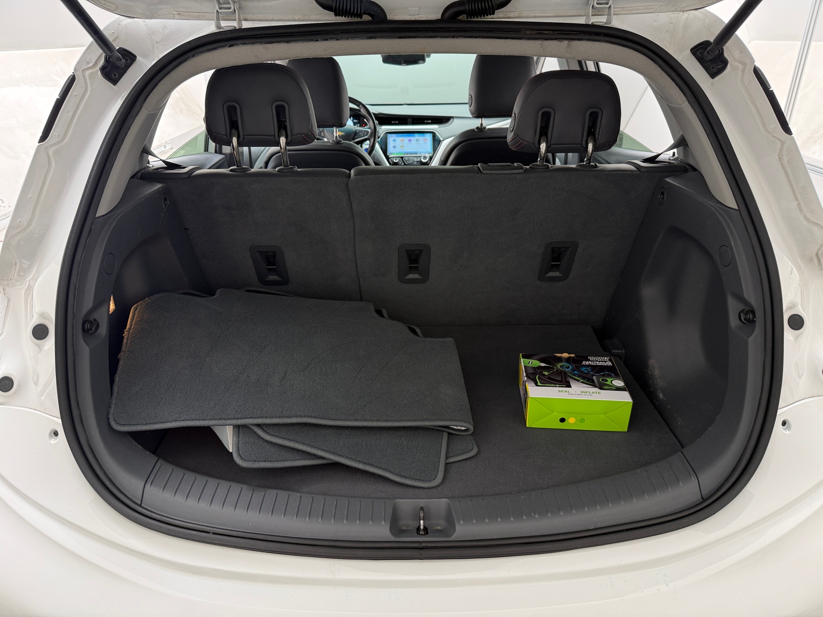 Thumbnail: 2018 Chevrolet Bolt EV - 6