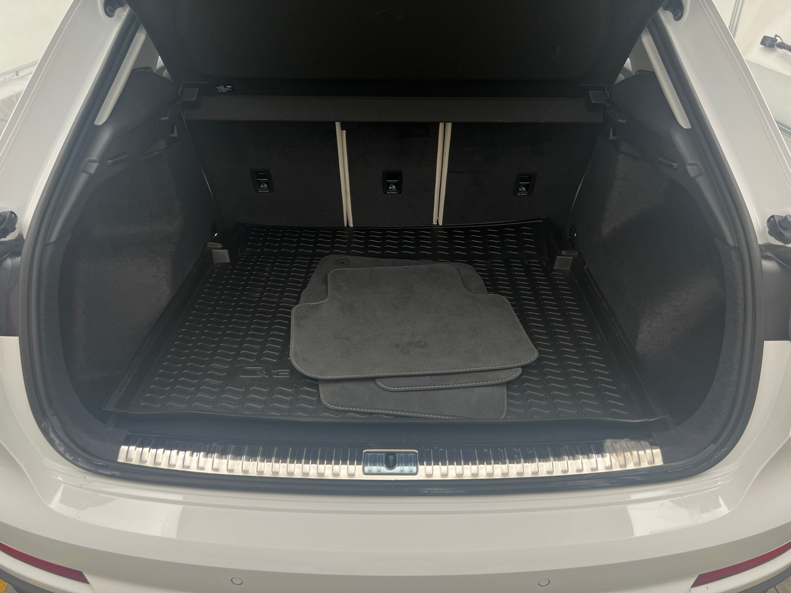 Thumbnail: 2024 Audi Q3 - 6