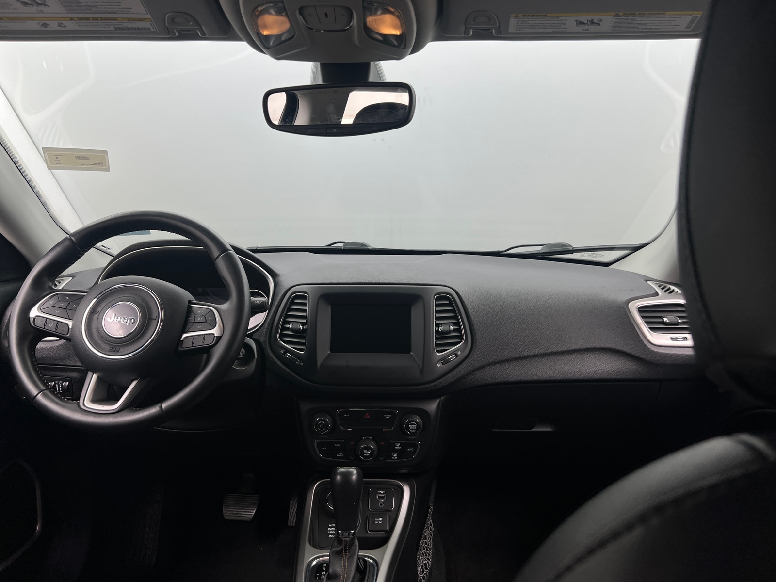 Thumbnail: 2019 Jeep Compass - 3