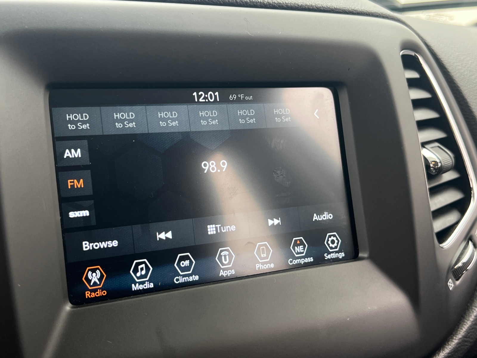 Thumbnail: 2019 Jeep Compass - 4