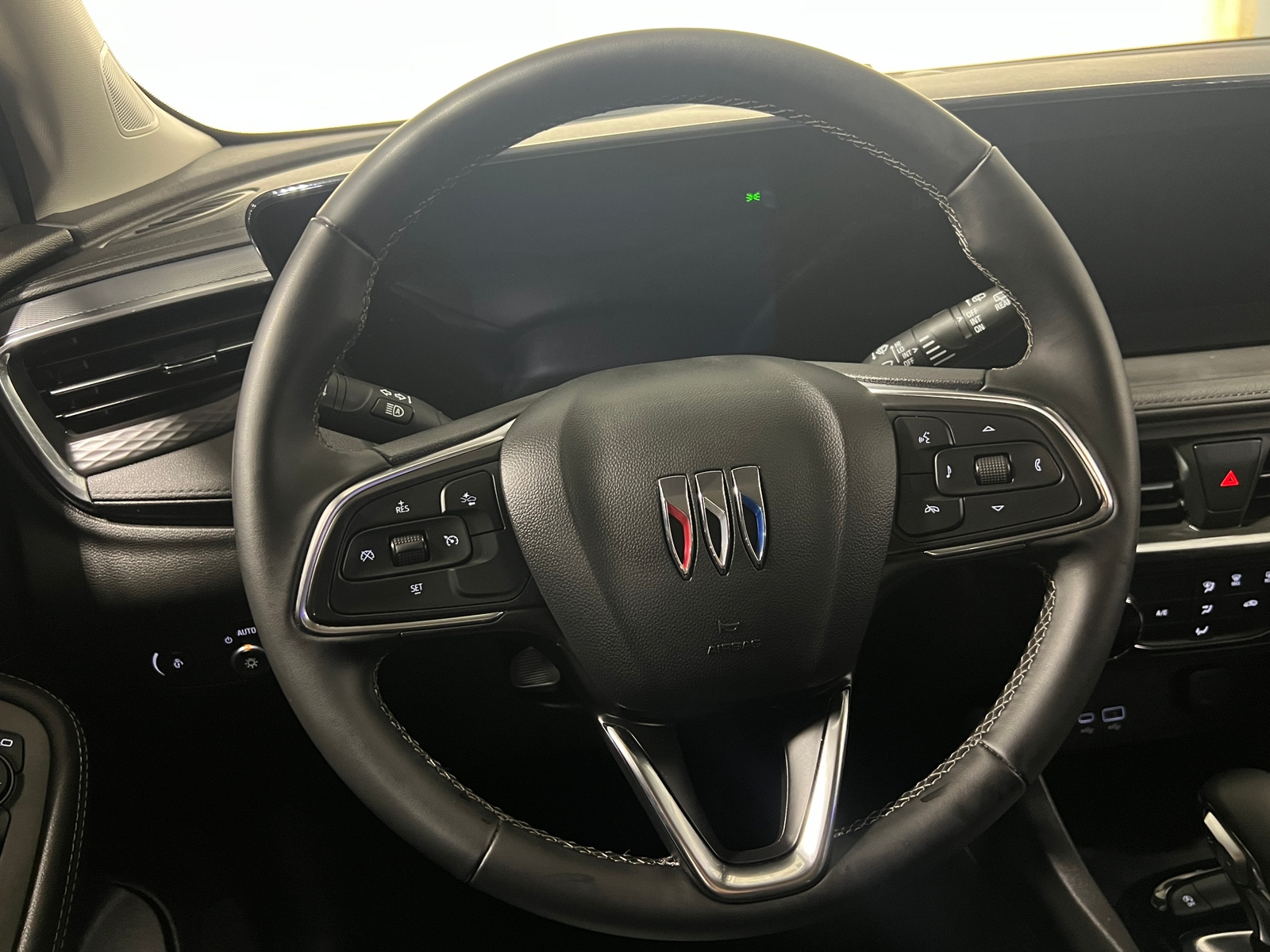 Thumbnail: 2025 Buick Encore GX - 5