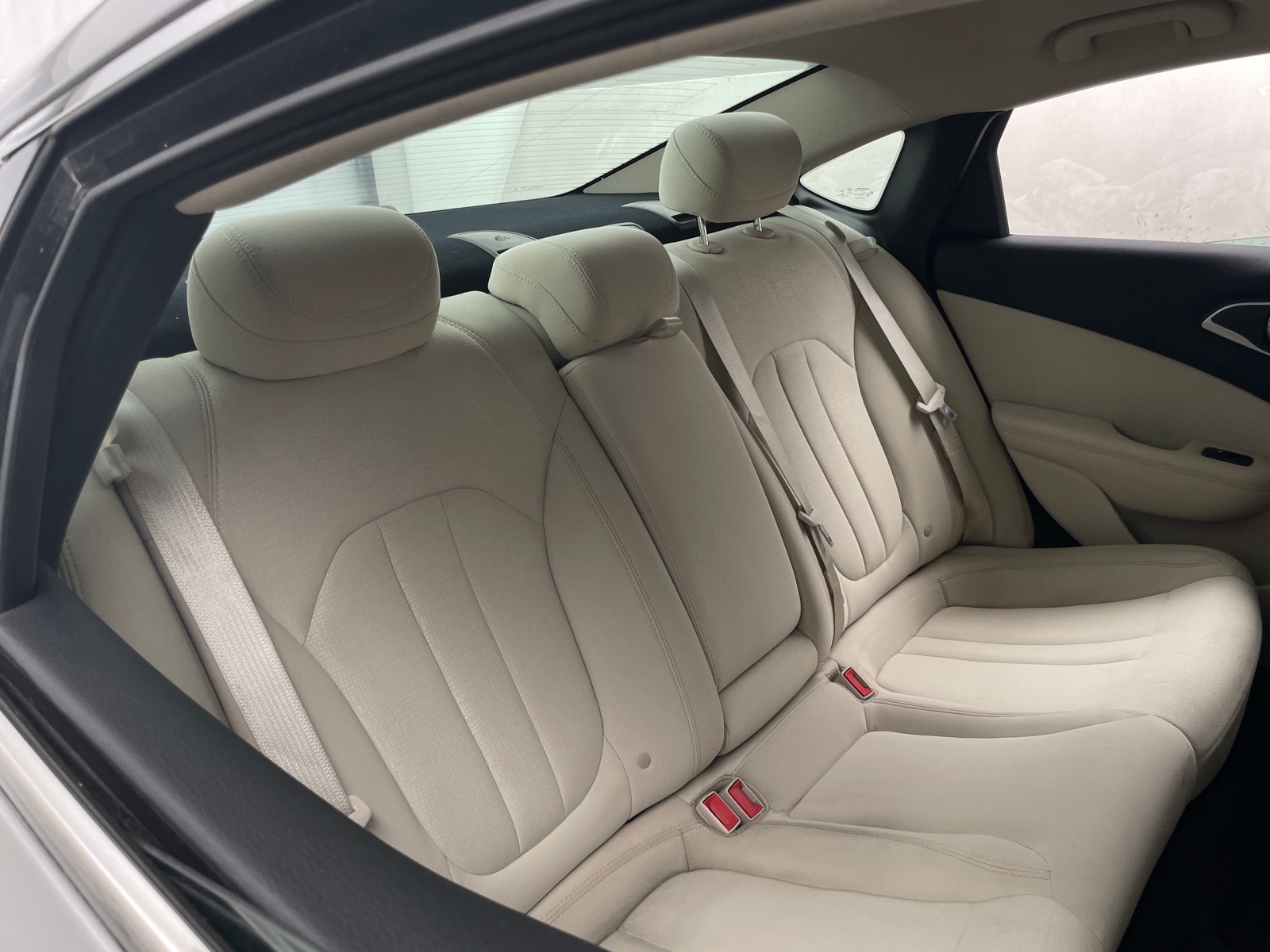 Thumbnail: 2015 Chrysler 200 - 6